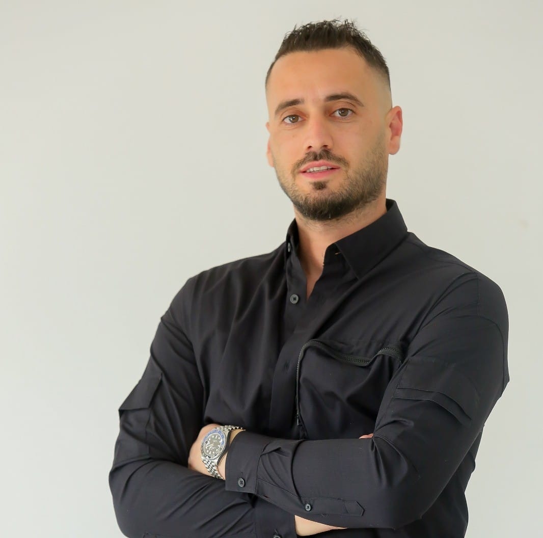 עידן - סוכן נדל״ן